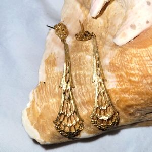 Sold - 14 K gold Earrings